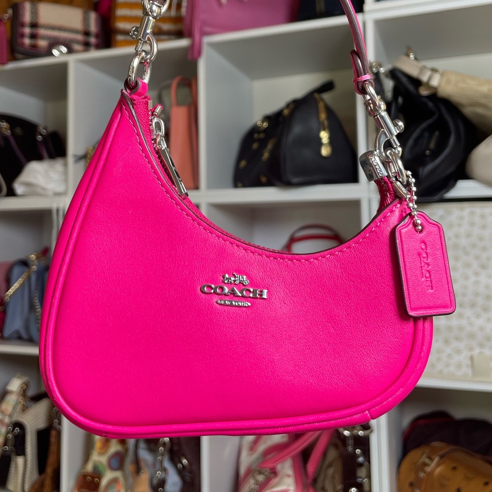 Coach NWOT Mini Twisted Teri Bag in Dragon Fruit 🐉 - Picture 6 of 17